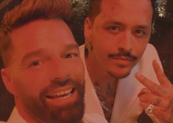 El cantante boricua compartió en sus redes sociales una fotografía junto a Christian Nodal en la que asegura que algo emocionante está por suceder.