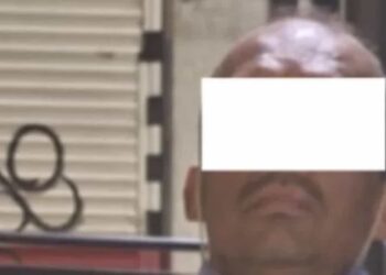 Vecinos de la zona departamental fueron quienes se percataron de que un ladrón se había quedado encerrado en la casa que quiso robar.