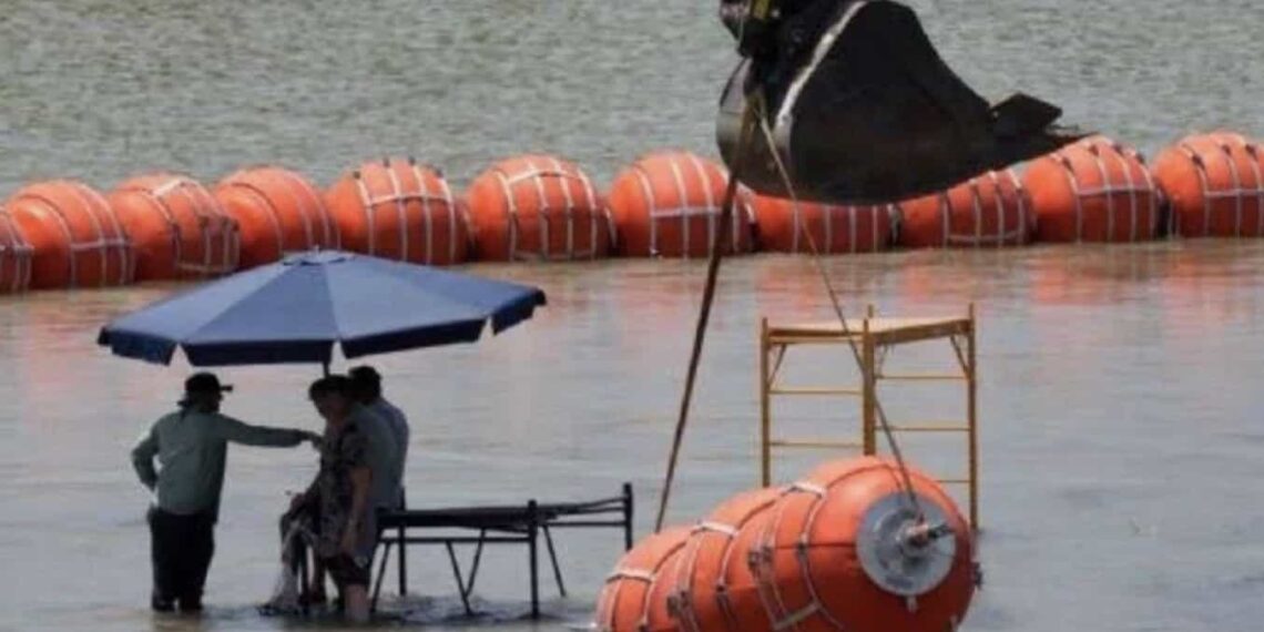 Sólo 33 metros de la cadena de 300 metros se encuentran en aguas estadounidenses.