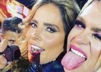 Paola Suárez y Kimberly 'La Más Preciosa', de 'las perdidas', también aparecen en la bioserie 'Ellas soy yo', de Gloria Trevi.