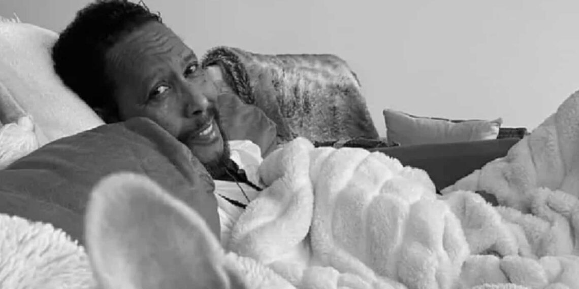 La partida de Ron Cephas Jones ha sido comunicada a través de diversas fuentes internacionales.