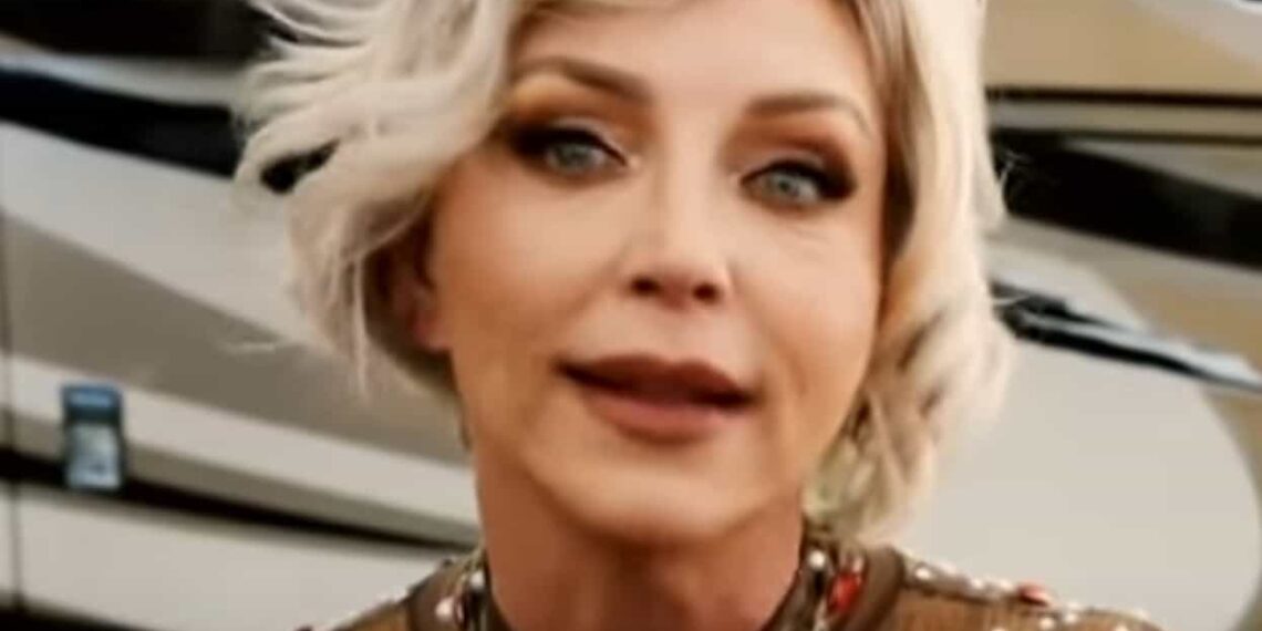 La actriz pasó por un difícil momento que la llevó a tomar la decisión de dejar México.