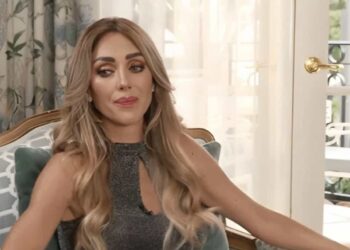 La cantante señaló que a su corta edad sintió que no era suficiente para poder hacer su trabajo.