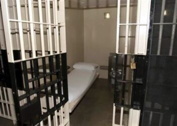 En un acuerdo general entre internos, decidieron no volver a sus celdas hasta que mejoren las condiciones por el calor.