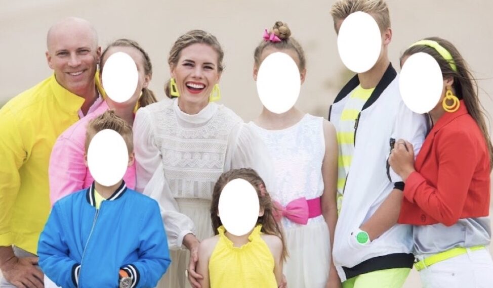 En el domicilio de Ruby Franke encontraron a un menor desnutrido con heridas abiertas y cinta adhesiva en sus extremidades.