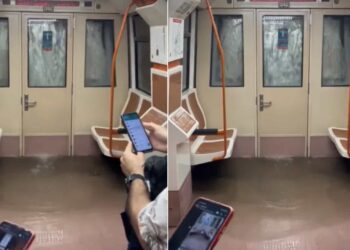 Los pasajeros no tenían hacia donde refugiarse, además tuvieron que estar varados durante varios minutos para evitar un accidente.