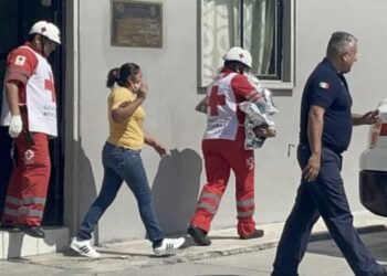 La niña sufrió quemaduras de primer grado al echarse el agua caliente que su madre calentaba para preparar su biberón en Saltillo