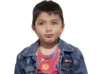 El menor asistía al plantel educativo en el turno vespertino. Y, de acuerdo con declaraciones de la tía del menor, ese día Pedro había sido entregado a la escuela con buen estado de salud.