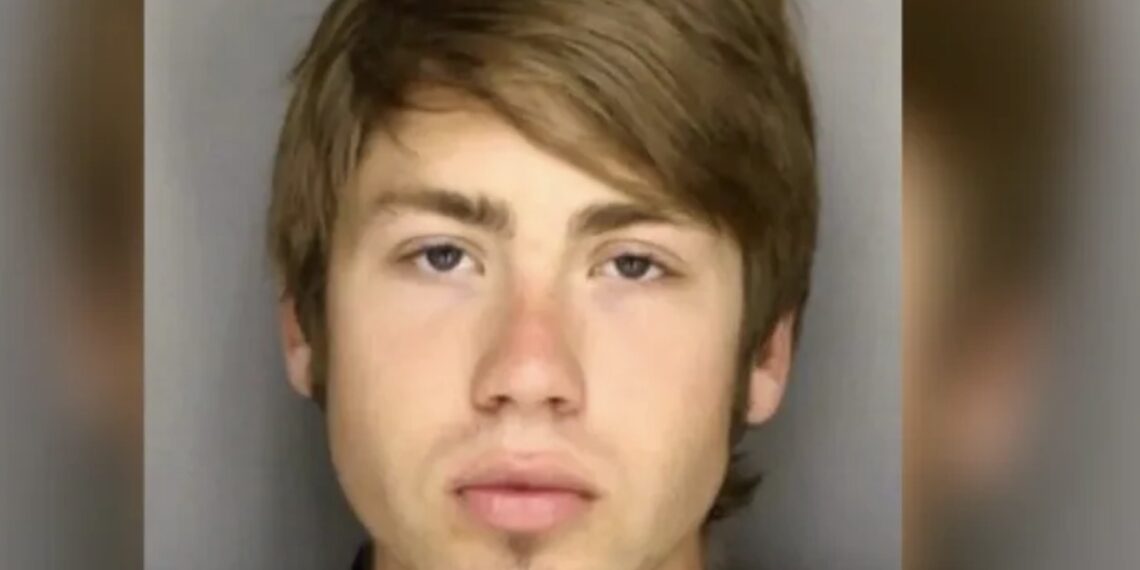 El hombre secuestró y torturó con un soplete durante 12 horas a un hombre que supuestamente le robó drogas y violó a una mujer amenazándola de muerte en un ataque “sádico” y “atroz”.