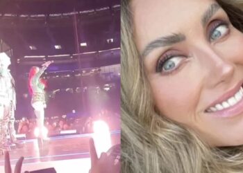 De manera sorpresiva, un fan arrojó una pulsera al escenario, la cual impactó a Anahí en el pómulo. Afortunadamente no hubo lesiones graves