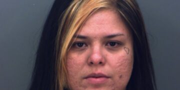 Policías detuvieron a Elisa Adriana de la Gala de 26 años por manejar en estado de intoxicación en un 3er grado