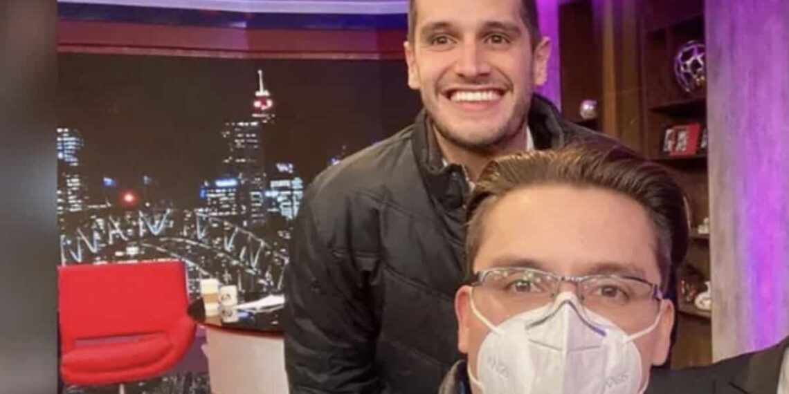 El influencer regiomontano recordó al conductor que falleció este miércoles, quién era su amigo y productor de uno de sus programas.