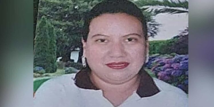 La pareja de la profesora ofreció su vida por la de ella, sin embargo, fue ignorado y el cuerpo de la mujer fue encontrado este martes en un panteón.