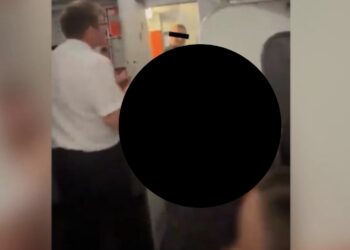 El par de origen británico fue arrestado tras aterrizar en las turísticas Islas Baleares