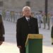 El presidente Andrés Manuel López Obrador encabezó la ceremonia de izamiento de Bandera a media asta en el Zócalo capitalino