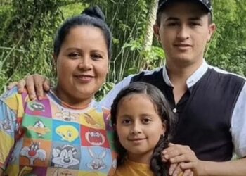 La niña de 10 años viajaba en la parte trasera de una motocicleta junto a su hermana, Argebis Lozada, de 31, cuando fueron sufrieron un accidente fatal.