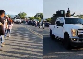 Al grito de "¡puro Sinaloa!", los pobladores les aplaudieron a los integrantes del crimen organizado durante su paso por una vía.