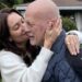La esposa del actor confesó que por ahora es incierto si Bruce Willis está consciente de cómo se ha afectado su salud tras ser diagnosticado con demencia frontotemporal.