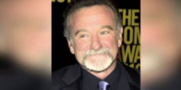 Según sus declaraciones, detalla que le desconcierta el uso de recrear a un actor sin su consentimiento.