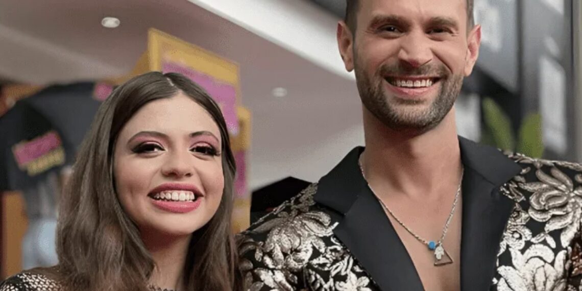 Daniela Parra hizo su presentación como parte del elenco que participará en la sección del programa matutino estelar de Televisa “Las Estrellas Bailan en Hoy”