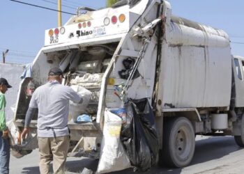 Samuel Muñoz Gallegos cayó de la unidad tras un movimiento brusco, y luego fue atropellado por su compañero en Tijuana.