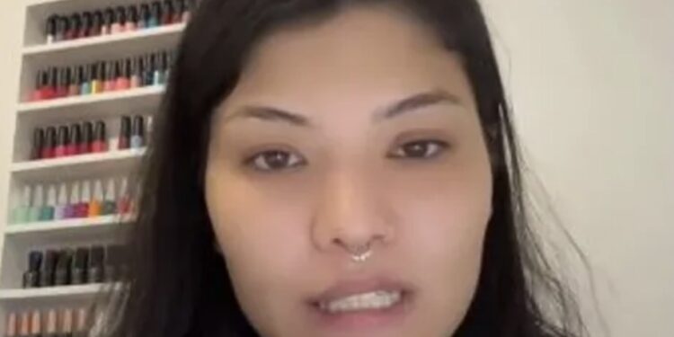 Por medio de un video explica cómo se quedó sin dinero y gasto hasta sus ahorros. Expuso su experiencia para evitar que más personas sean estafadas.