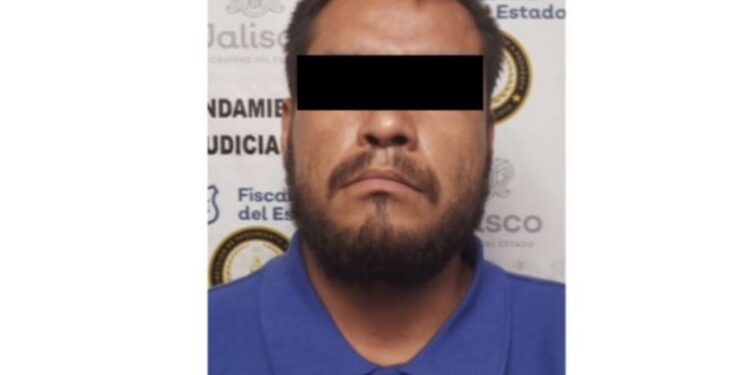 Abusando de la confianza de su familiar, un sujeto sustrajo dinero, joyería y hasta las escrituras de su casa