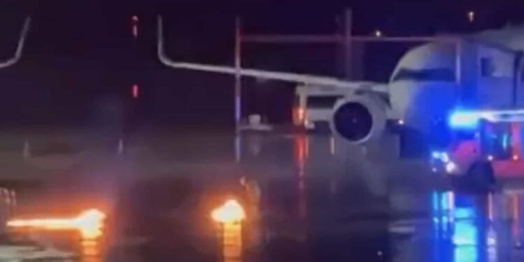 El hombre armado retuvo a su hija de cuatro años como rehén en un coche en la pista del aeropuerto.