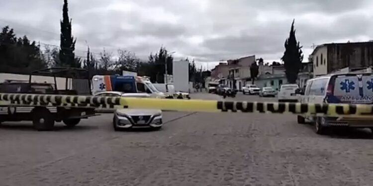 El arma lucía como una pluma para escribir.