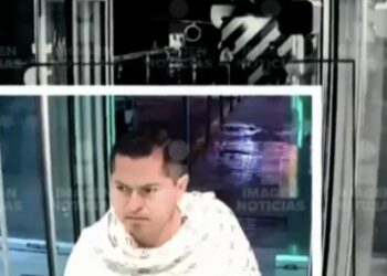 En las grabaciones no se observa a una tercera persona, razón por la cual la Fiscalía determinó que Ociel Baena fue asesinado por su pareja.