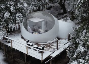 El resort es popular por sus paisajes hermosos, ya que se cubren totalmente de nieve durante la temporada invernal, ofreciendo un espectáculo casi mágico.