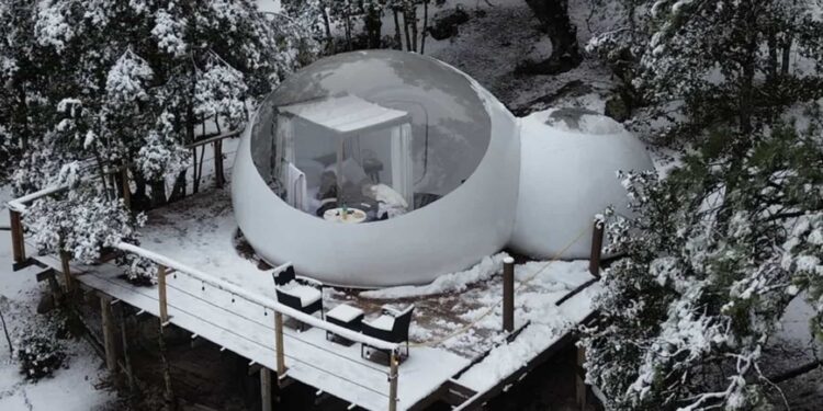 El resort es popular por sus paisajes hermosos, ya que se cubren totalmente de nieve durante la temporada invernal, ofreciendo un espectáculo casi mágico.