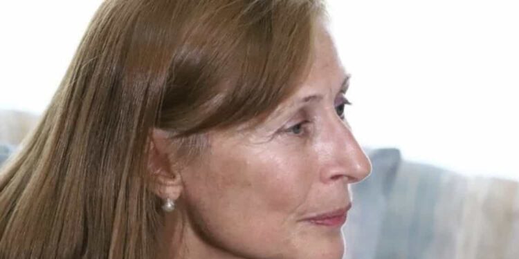 La joven y dos amigas habían ido a una zona boscosa del Estado de México a practicar senderismo cuando fueron interceptadas por criminales.