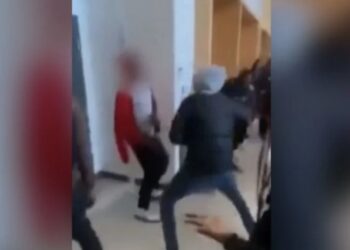 Muere joven apuñalado tras pelea con su compañero de clase