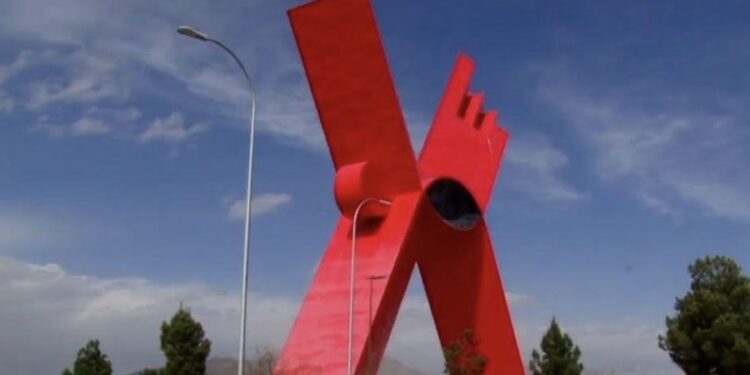 Se espera que la masa de aire frío asociada al frente, mantenga el ambiente de fresco a
templado durante la tarde, en gran parte del territorio nacional.