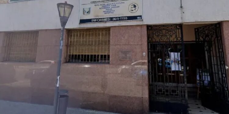 En uno de los chats filtrados, aparece que los alumnos pretendían agredir a sus compañeras por ser feministas.