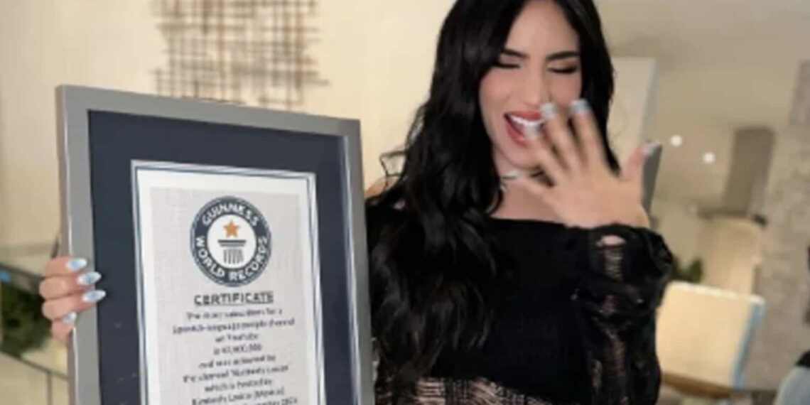 La cantante sorprendió en redes sociales con esta noticia.