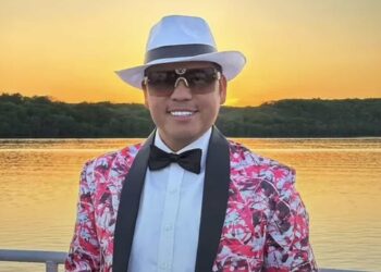 El comediante fue atacado con un arma blanca en varias ocasiones cuando llegó a la cita.