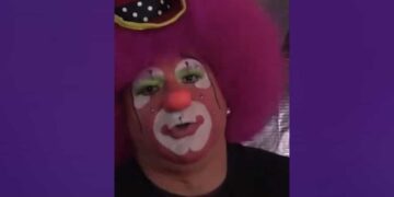 El comediante dijo que no se arrepiente de hacer comedia con temas delicados como lo del incendio de la Guardería ABC, ni con temas personales.