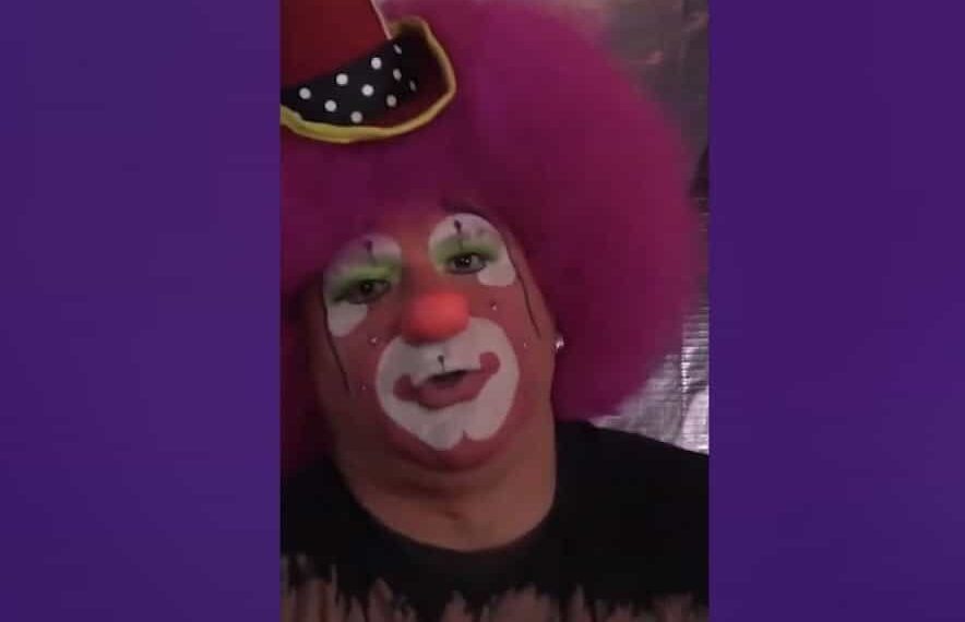 El comediante dijo que no se arrepiente de hacer comedia con temas delicados como lo del incendio de la Guardería ABC, ni con temas personales.