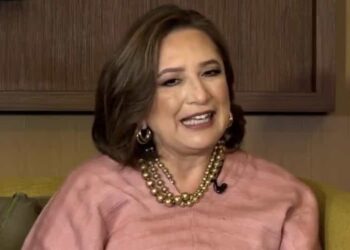 Juan Hernández y Xóchitl Gálvez fueron parte de los outsiders que Fox incorporó a su equipo de la presidencia.