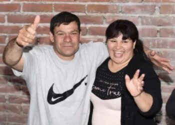 El doble homicidio ocurrió en Mar de Plata, Argentina donde el agresor, Víctor Figueroa, se presentó con su esposa, Rosana Coronel a una cena familiar