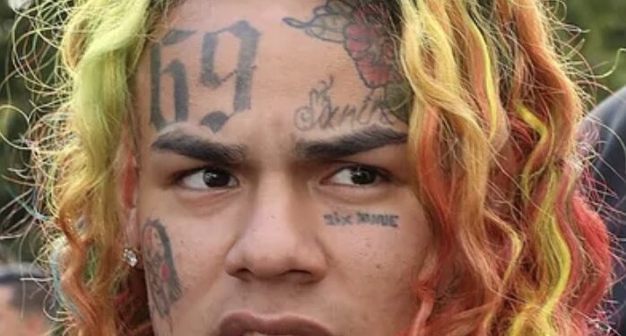 El rapero estadounidense 6ix9ine, conocido también como Tekashi, ha sido detenido por las autoridades dominicanas