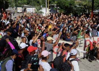 La caravana "Éxodo de la pobreza", de al menos 10 mil migrantes, inició el pasado 24 de diciembre en Nochebuena.