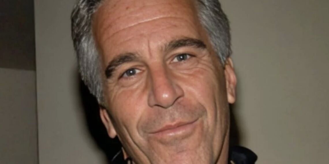 Si Epstein quería "ir más allá", ofrecía más dinero, señalan los archivos del caso.