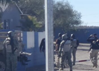 Entre ambas agencias, lograron el rescate de 18 migrantes que se encontraban privados de su libertad en el motel Apolo.