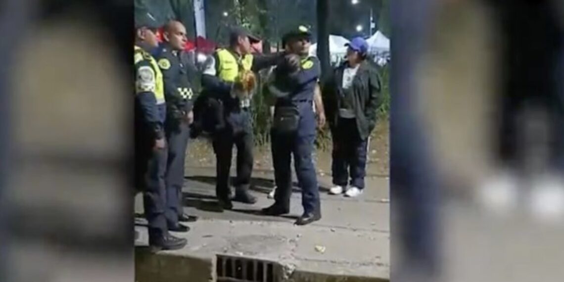 Los elementos de la policía realizaron las acciones pertinentes y lograron devolver a la menor con su familia