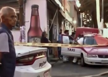 El hombre de 81 años tuvo una crisis nerviosa por lo que fue atendido en el lugar, posteriormente fue detenido.