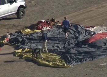 Una persona se encuentra en el hospital con heridas de gravedad.