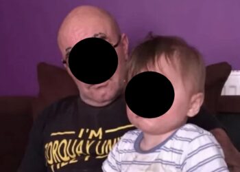 Los hechos ocurrieron en Skegness, Lincolnshire, presuntamente desde el 29 de diciembre, momento en el que ocurrió la muerte del padre de familia